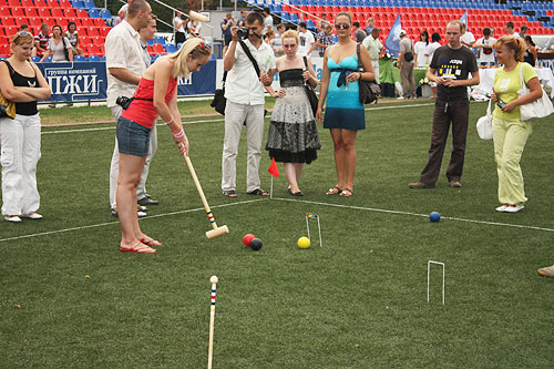 .Croquet Party     , 2010 .